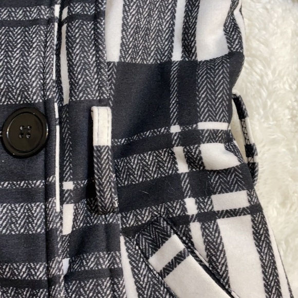 Jou Jou Coat - Picture 6 of 8